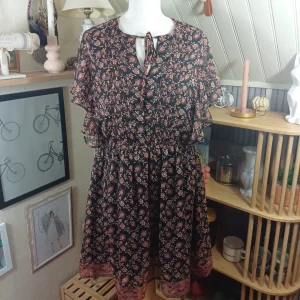 Robe à motifs, Mango, taille L