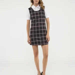 Robe courte droite en tricot