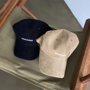 analogue cap (black,beige)