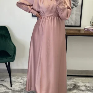 ROBE CACHE COEUR SATIN